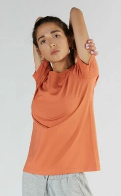 Active T-Shirt Aus Bio-Baumwolle & Modal - Soap Nut 11 Active T-Shirt Aus Bio-Baumwolle & Modal - Soap Nut -Grundstoff Verkaufsladen 1100 14 nachhaltiges T Shirt Damen sportlich lockerer Schnitt Biobaumwolle Modalfaser hochwertig oekofair 1280x1280