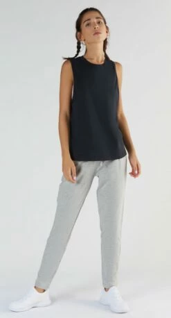 Active Tanktop Aus Bio-Baumwolle & Modal - Black -Grundstoff Verkaufsladen 1211 01 Damen Sporttop lockerer Schnitt nachhaltig fair produziert Biobaumwolle Tencel 1280x1280