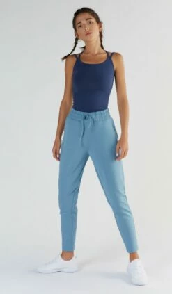 Active Spaghetti Top Aus Micromodal - Navy -Grundstoff Verkaufsladen 1212 03 Damen Oberteil umweltfreundliche Micromodalfaser nachhaltig fair trade vegan sportlich 1280x1280