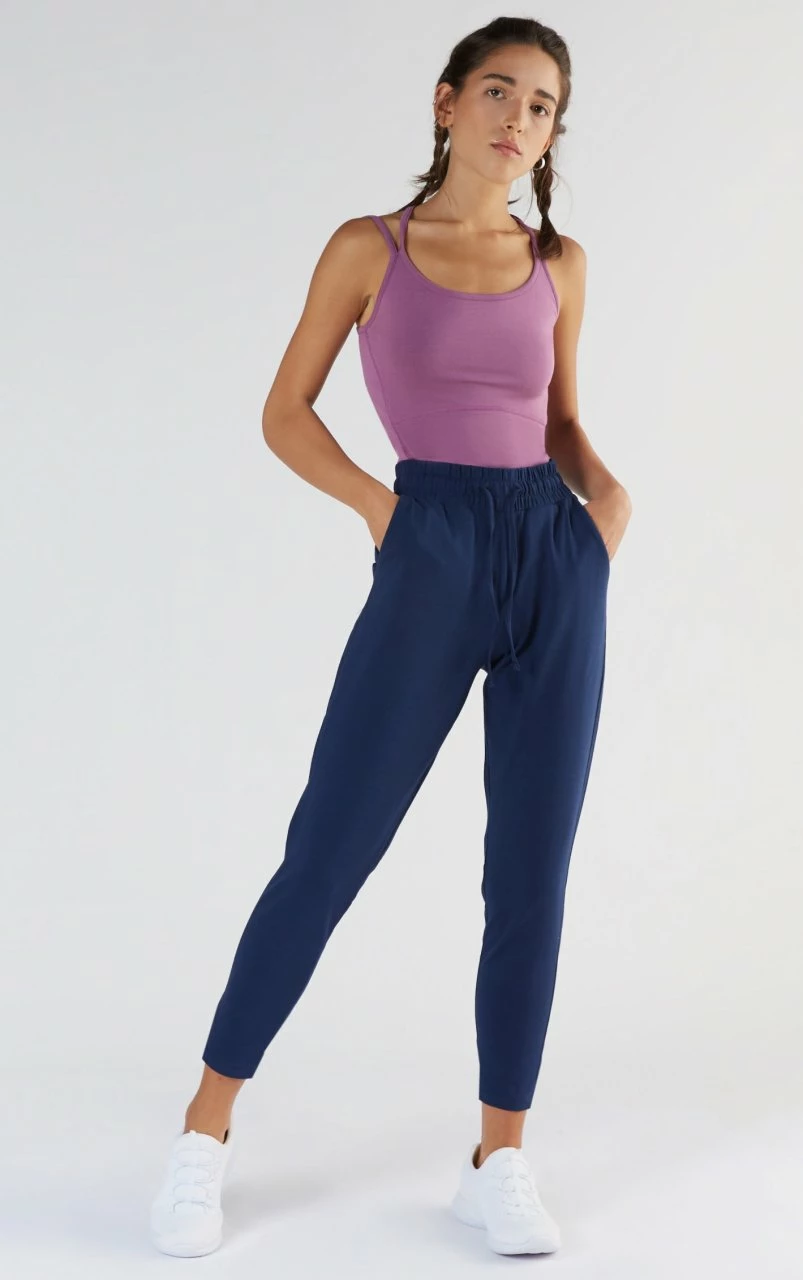 Active Spaghetti Top Aus Micromodal - Purple Nitro 7 Active Spaghetti Top Aus Micromodal - Purple Nitro – Bild 5