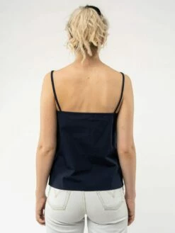 Mela Fairtrade Träger-Top Mohini Aus Bio-Baumwolle - Navy -Grundstoff Verkaufsladen 151 103 nvy mohini 02 nachhaltige Mode von Melawear aus reiner Bio Baumwolle versandkostenfrei in unserem Online Shop 1280x1280