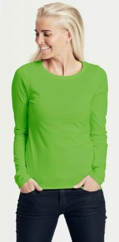 Neutral Longsleeve Aus Fairtrade Bio-Baumwolle - Lime -Grundstoff Verkaufsladen 81050 Lime Neutral Fairtrade Damen Longseleeve Bio Jersey Model hellgruen Oeko Fair 1280x1280