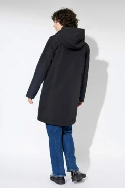 Ariza - Winterparka Aus Bio-Baumwolle & Recyceltem Nylon - Black -Grundstoff Verkaufsladen Ariza black vegane Wintermode von LangerChen wasserabweisend atmungsaktiv winddicht Damen Winterparka 1280x1280