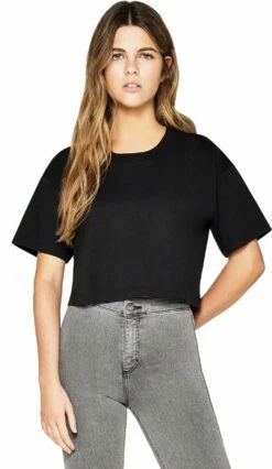 Cropped T-Shirt Aus Biobaumwolle - 2er-Pack - Black -Grundstoff Verkaufsladen EP26 BL Damen Shirt Biobaumwolle cropped loose fit model 1280x1280 1