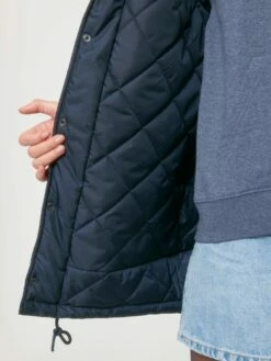 Unisex Padded Parka Aus Recyceltem Polyester - French Navy -Grundstoff Verkaufsladen Innenseite leicht wattiert abgesteppt U841 727 1280x1280