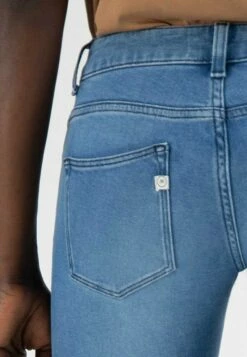 Skinny Fit Jeans Lilly - Pure Blue -Grundstoff Verkaufsladen MUD Lilly Pure Blue Jeanshose Satin finished Five Pocket Nieten recycling Organic Cotton 1280x1280