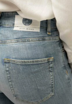 Regular Fit Jeans Swan - Heavy Stone -Grundstoff Verkaufsladen MUD Swan heavy stone Hose Taschen Guertelschlaufen biologisch oekologisch 1280x1280