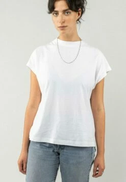 Mela Fairtrade T-Shirt Madhu Aus Bio-Baumwolle - Weiss -Grundstoff Verkaufsladen Madhu white Fairtrade damen t shirt fledermausaermel weite passform vegan 1280x1280