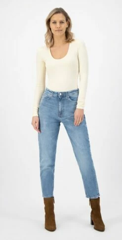 Mom Fit Jeans Mams Stretch - Old Stone -Grundstoff Verkaufsladen Mams Stretch old stone 5 Pocket Jeans high waist knoechelfrei recycelter Baumwolle Bio Baumwolle vegan fair trade 1280x1280