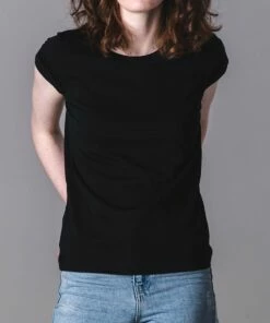 Roll Sleeve T-Shirt - Black -Grundstoff Verkaufsladen P81 Rock n Roll black shirt 3 1280x1280