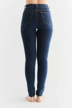 Thermo Skinny Fit Jeans Mit Bio-Baumwolle - Colony Blue -Grundstoff Verkaufsladen Rueckansicht Jeanshose Evermind colony blue WD1026 237 1280x1280