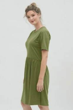 Kleid Aus Bio-Baumwolle Und Viskose - Olive -Grundstoff Verkaufsladen Sommerkleid elastischer Bund nachhaltig 68529 650 1280x1280