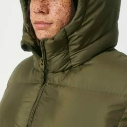 Oversized Unisex Puffer Jacket Aus Recyceltem Polyester - British Khaki -Grundstoff Verkaufsladen Stehkragen mit verstellbarer Kapuze U840 008 1280x1280