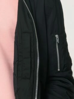 Unisex Bomber Jacke Aus Recyceltem Polyester - Black -Grundstoff Verkaufsladen U844 002 8 oekofaire Jacke mit Paspeltasche an Innenseite mit Druckknopf verschliessbar 1280x1280