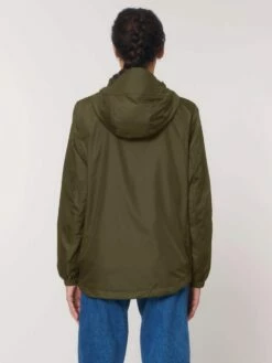 Unisex Windbreaker Aus Recyceltem Polyester - British Khaki 21 Unisex Windbreaker Aus Recyceltem Polyester - British Khaki -Grundstoff Verkaufsladen U846 008 5 fair und nachhaltig die Multifunktionsjacke aus reinem Recycelmaterial Rueckansicht 1280x1280