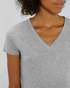 T-Shirt Mit V-Ausschnitt Aus Bio-Baumwolle - Heather Grey -Grundstoff Verkaufsladen W023 250 Basic Shirt V Ausschnitt Damen unter fairen Bedingungen hergestellt fm detail 1280x1280