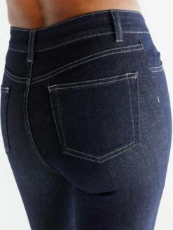 Skinny Fit Jeans Aus Bio-Baumwolle - Dark Slate Blue -Grundstoff Verkaufsladen WD1014 215 oekofaire denim hosen evermind peta approved vegan detail 1280x1280