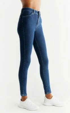 Skinny Fit Jeans Aus Bio-Baumwolle - Lapis Blue -Grundstoff Verkaufsladen WD1014 231 evermind damen jeans hautenger schnitt elastischer bio denim side 1280x1280