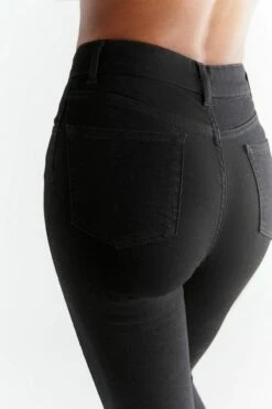 Skinny Fit Jeans Aus Bio-Baumwolle & Modal - Coal Black -Grundstoff Verkaufsladen WD1015 104 skinny fit jeans gots zertifizert keine kritischen chemikalien detail back 1280x1280