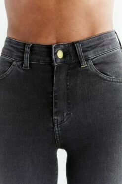 Skinny Fit Jeans Aus Bio-Baumwolle & Modal - Carbon Gray -Grundstoff Verkaufsladen WD1015 145 damen jeans enger schnitt bio denim fair fasion detail 1280x1280