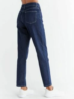 Mom Fit Jeans Aus Bio-Baumwolle - Dark Slate Blue -Grundstoff Verkaufsladen WN1009 215 oeko jeans locker am oberschenkel high waist back 1280x1280