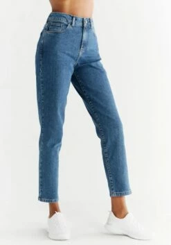 Mom Fit Jeans Aus Bio-Baumwolle - Lapis Blue -Grundstoff Verkaufsladen WN1009 231 evermind damen jeans mom fit nachhaltiges material bio side 1280x1280