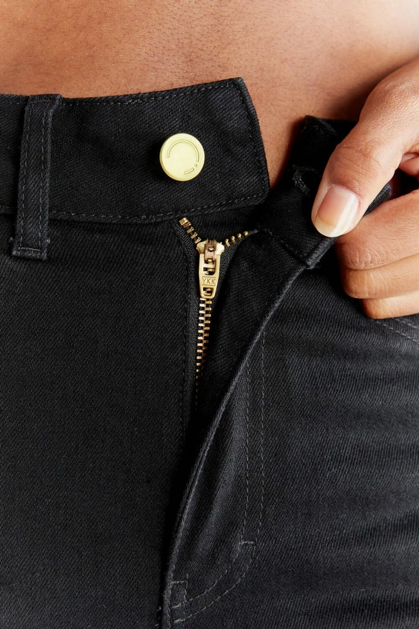 Straight Fit Jeans Aus Bio-Baumwolle - Coal Black 9 Straight Fit Jeans Aus Bio-Baumwolle - Coal Black – Bild 7