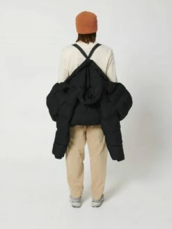 Oversized Unisex Puffer Jacket Aus Recyceltem Polyester - Black -Grundstoff Verkaufsladen Winterjacke mit praktischen Traegern U840 002 1280x1280