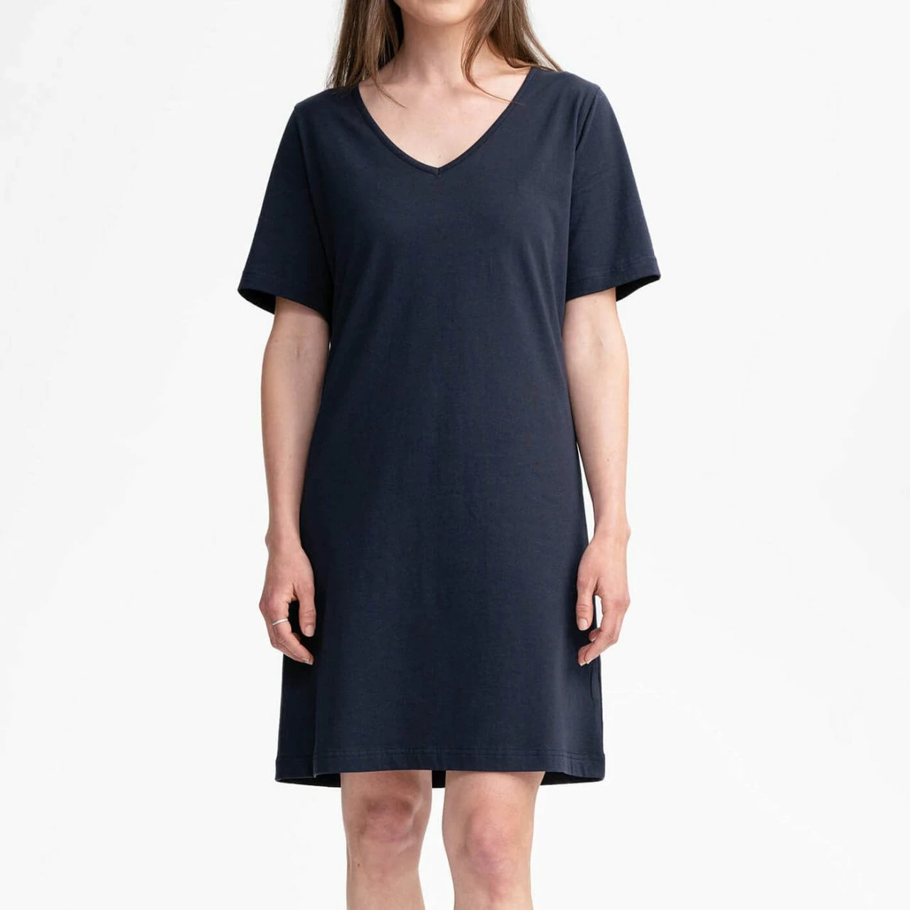 Mela Fairtrade V-Neck Kleid Janitra - Navy 3 Mela Fairtrade V-Neck Kleid Janitra - Navy