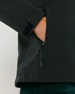 Damen Softshell-Jacke Mit Kapuze - Black -Grundstoff Verkaufsladen detail uebergangsjacke atmungsaktiv klettverschlussmanschette STJW159 002 1280x1280