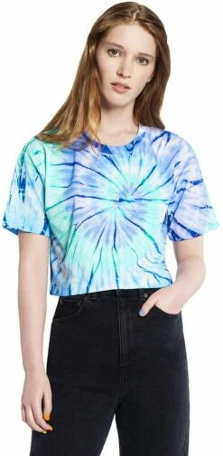 Cropped T-Shirt Aus Biobaumwolle - Tie Dye Blue/green -Grundstoff Verkaufsladen earth positive damen cropped shirt batik EP26 TDBG 1280x1280