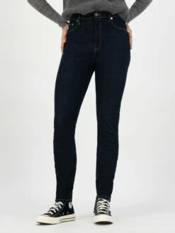 Skinny Fit Jeans Sky Rise - Strong Blue 9 Skinny Fit Jeans Sky Rise - Strong Blue -Grundstoff Verkaufsladen enge damen jeans bio recycelt skyrise strongblue 1280x1280