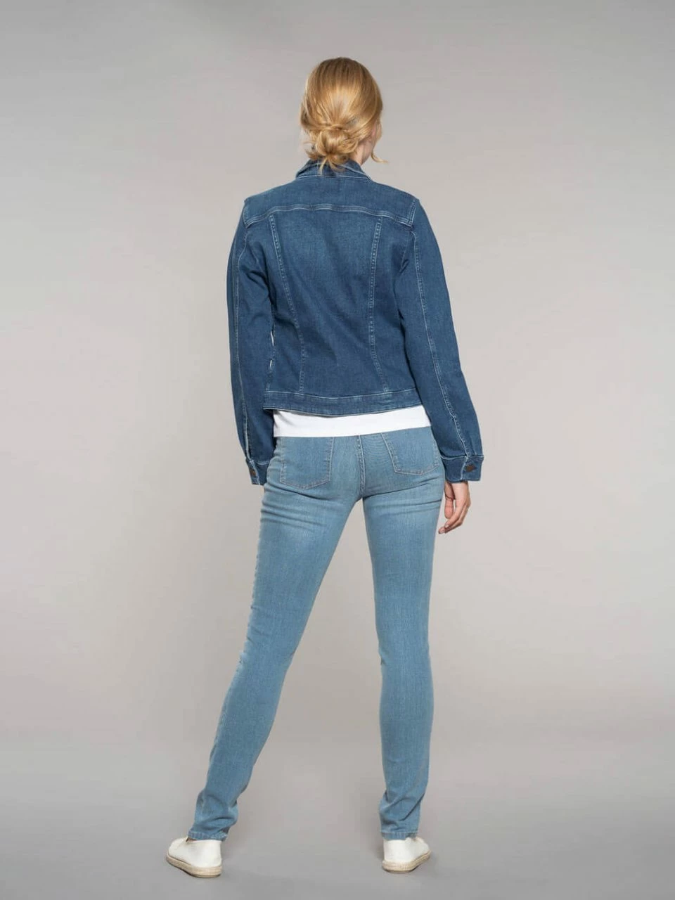 Sva:la - Jeansjacke Aus Bio-Baumwolle - Fashion Blue 7 Sva:la - Jeansjacke Aus Bio-Baumwolle - Fashion Blue – Bild 5