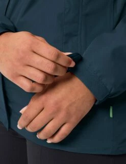 VAUDE Damen Jacke Escape Light Jacket - Dark Sea -Grundstoff Verkaufsladen faire regenjacke dunkelblau detailansicht 03895 179 1280x1280