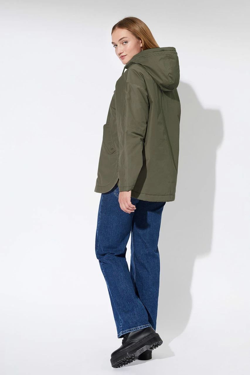 Theba Padded - Winterjacke Aus Bio-Baumwolle & Recyceltem Nylon - Oliv 7 Theba Padded - Winterjacke Aus Bio-Baumwolle & Recyceltem Nylon - Oliv – Bild 5