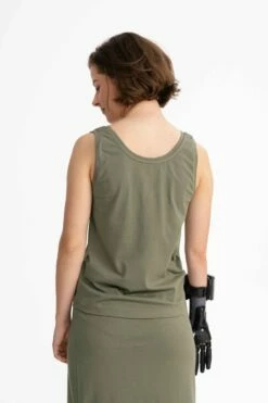 Mela Fairtrade Tanktop Vanita Aus Bio-Baumwolle - Thymian 9 Mela Fairtrade Tanktop Vanita Aus Bio-Baumwolle - Thymian -Grundstoff Verkaufsladen frauen top khaki nachhaltige faire herstellung vanita thy 1280x1280