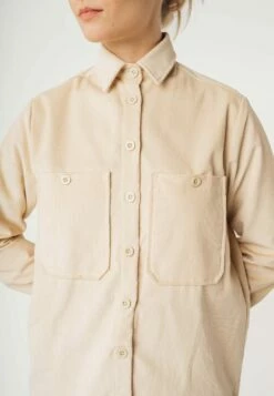 Mela Fairtrade Cord Overshirt Jiya Aus Bio-Baumwolle - Mandel -Grundstoff Verkaufsladen hochwertig Bio Kord vegan jiya alm 1280x1280