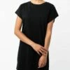 Mela Fairtrade Jersey-Kleid Sunea Aus Bio-Baumwolle - Schwarz -Grundstoff Verkaufsladen nachhaltiges tshirt kleid gruener knopf sunea bla 1280x1280