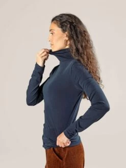 Rollkragen-Longsleeve Aus Bio-Baumwolle - Ink Blue 8 Rollkragen-Longsleeve Aus Bio-Baumwolle - Ink Blue -Grundstoff Verkaufsladen oekofaires longsleeve mit rollkragen nachhaltig hergestellt 63903 566 1280x1280