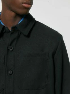 Unisex Twill Overshirt Aus Recyceltem Polyester - Black 19 Unisex Twill Overshirt Aus Recyceltem Polyester - Black -Grundstoff Verkaufsladen robustes Material gemuetlich stylisch U845 002 1280x1280