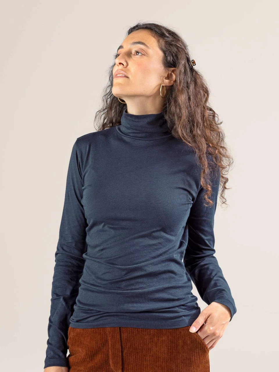 Rollkragen-Longsleeve Aus Bio-Baumwolle - Ink Blue 4 Rollkragen-Longsleeve Aus Bio-Baumwolle - Ink Blue – Bild 2