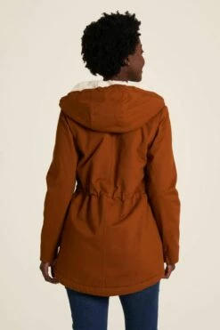 Warmer Twillparka - Caramel -Grundstoff Verkaufsladen rueckansicht damen jacke ressourcenschonende materialien W23A91 caramel 1280x1280