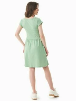 Kurzarm-Kleid Aus Bio-Baumwolle - Matcha Green -Grundstoff Verkaufsladen rueckansicht kurzarm kleid midi laenge oeko vegan casual 009 matchagreen 1280x1280