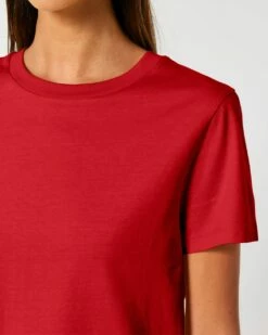Iconic T-Shirt Aus Bio-Baumwolle - Red -Grundstoff Verkaufsladen tshirt damen rot red muser fairfashion basic mode online kaufen grundstoff W172 004 1280x1280