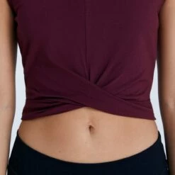 Twist Tanktop Aus Bio-Baumwolle & Modal - Windsor Wine -Grundstoff Verkaufsladen twist tanktop top sport cropped croptop weinrot true north drehung bio baumwolle modal 1217 26 1280x1280